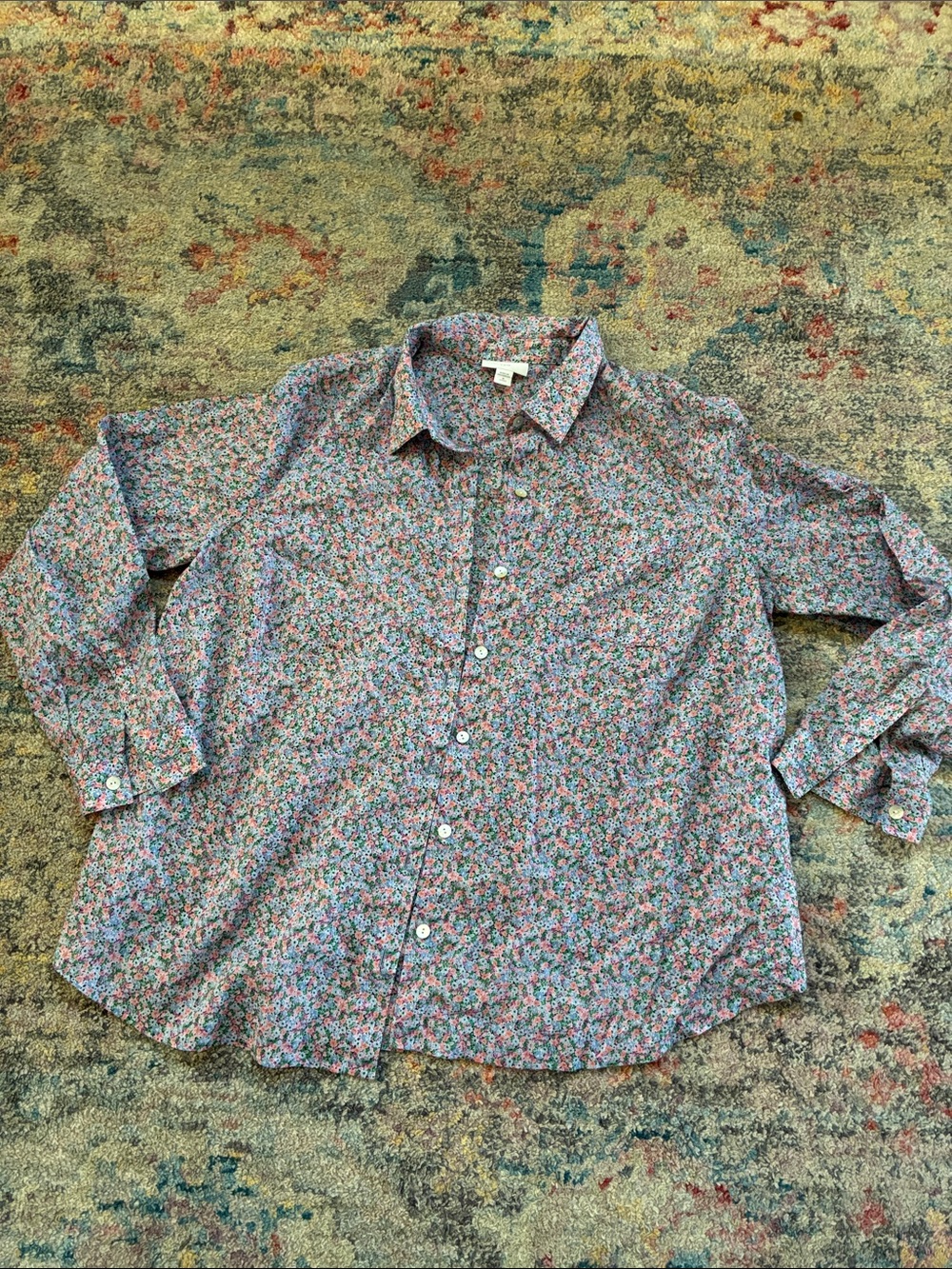 Button-Up Floral Print Shirt in Multicolor